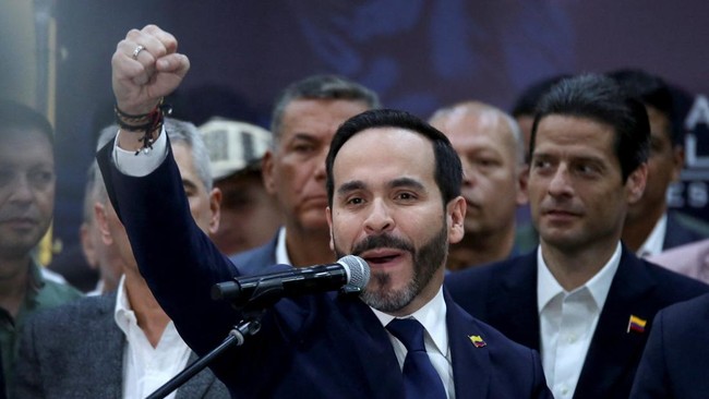presiden-terpilih-kolombia-abelardo-de-la-espriella-berbicara-saat-konferensi-pers-di-medellin-kolombia-21-juli-2026-1785220292551_169