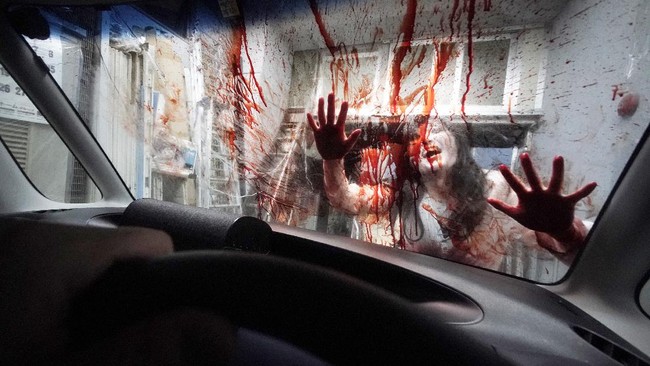 rumah-hantu-drive-in-di-jepang-apeugene-hoshiko-5_169