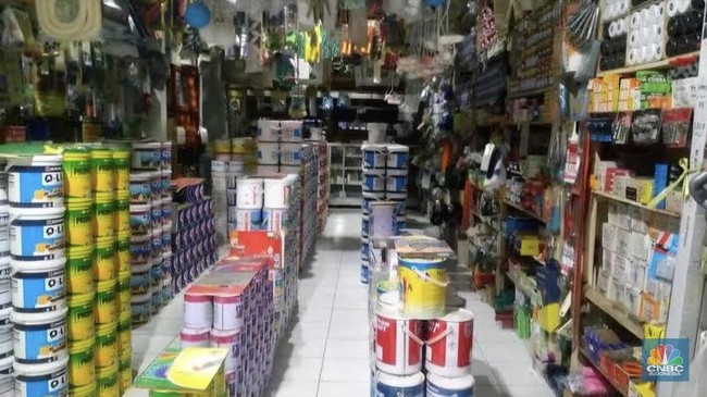 suasana-toko-bangunan-di-jakarta-tepatnya-di-kawasan-tanah-abang-jakarta-pusat-selasa-1312026-cnbc-indonesiachandra-dwi-1768282822077_169