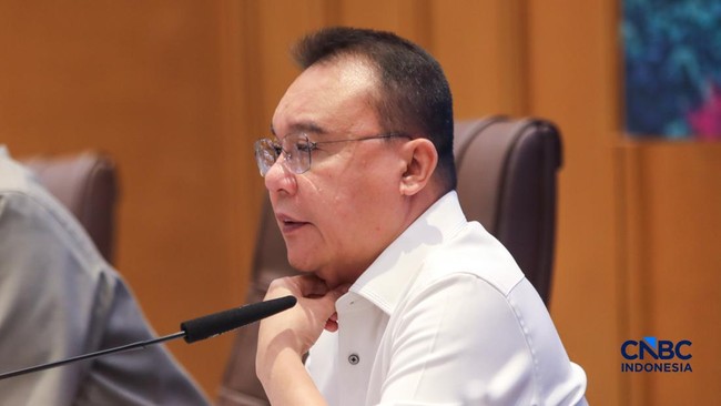 wakil-ketua-dpr-ri-sufmi-dasco-ahmad-cucun-ahmad-syamsurijal-dan-saan-mustopa-menerima-perwakilan-aliansi-masyarakat-pati-bers-1787810154338_169