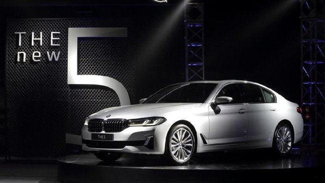 bmw-indonesia-resmi-memperkenalkan-mobil-sedan-bisnis-terbaru-mereka-bmw-520i-m-sport-dan-bmw-530i-opulence-dok-bmw-8_169