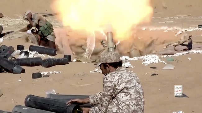 kelompok-houthi-yang-berafiliasi-dengan-iran-merilis-rekaman-yang-memperlihatkan-serangan-terhadap-pasukan-pemerintah-yaman-ya-1791849664376_169