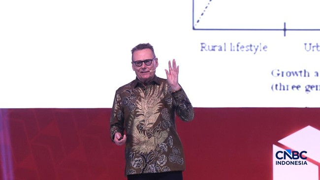 penerima-penghargaan-nobel-ilmu-ekonomi-2024-prof-james-a-robinson-memberi-pidato-utama-dalam-prasasti-indonesia-policy-forum-1791865241224_169