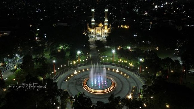 alun-alun-merdeka-di-kota-malang-1779630659117_169