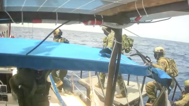 angkatan-laut-israel-mencegat-armada-global-sumud-yang-sedang-menuju-gaza-di-perairan-internasional-senin-1852026-global-sumud-1779158161132_169