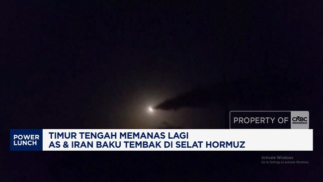 as-iran-baku-tembak-di-selat-hormuz-trump-negosiasi-tetap-jalan-1778226150113_169