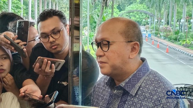 ceo-danantara-rosan-p-roeslani-cnbc-indonesiamartyasari-rizky-1777961774797_169
