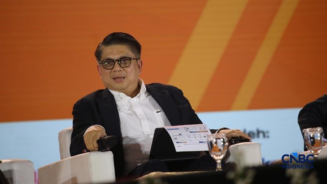 direktur-treasury-international-banking-pt-bank-negara-indonesia-persero-tbk-abu-santosa-sudradjat-saat-menyampaikan-pemaparan-1779512652994_169
