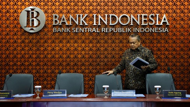 gubernur-bank-indonesia-perry-warjiyo-saat-menyampaikan-hasil-rapat-dewan-gubernur-bulan-januari-2025-dengan-cakupan-triwulana_169