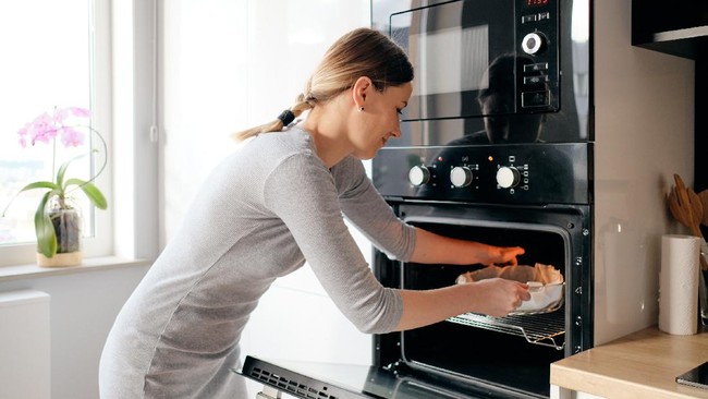 iiustrasi-microwave-dok-freepik_169