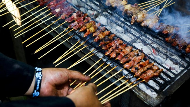 ilustrasi-sate-kambing-pexels-1779774550988_169