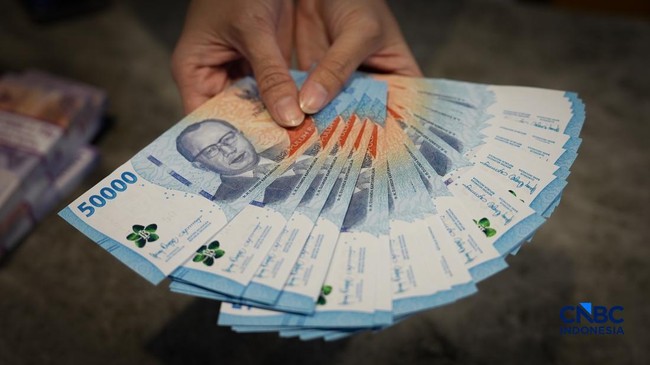 ilustrasi-tunjangan-hari-raya-1773120003531_169
