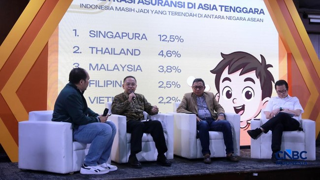 kepala-departemen-pengawasan-asuransi-dan-jasa-penunjang-otoritas-jasa-keuangan-ojk-sumarjono-saat-menyampaikan-pemaparan-dala-1779534601319_169