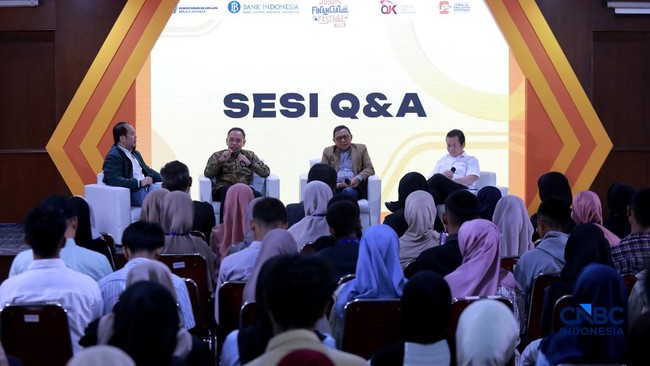 kepala-departemen-pengawasan-asuransi-dan-jasa-penunjang-otoritas-jasa-keuangan-ojk-sumarjono-saat-menyampaikan-pemaparan-dala-1779534601496_169
