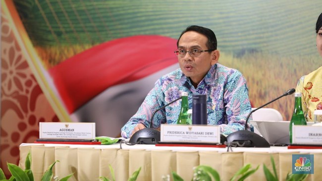 kepala-eksekutif-pengawas-lembaga-pembiayaan-perusahaan-modal-ventura-lembaga-keuangan-mikro-dan-lembaga-jasa-keuangan-lainnya-6_169