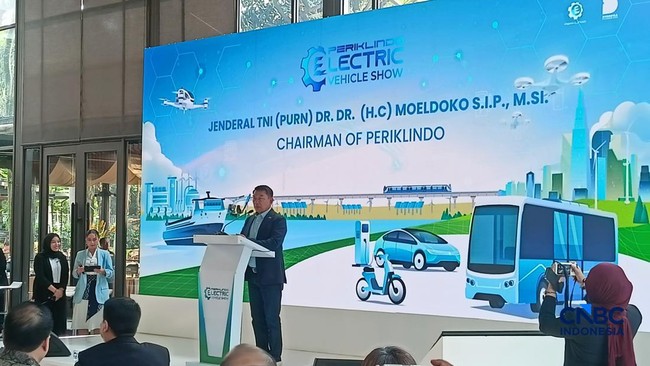 ketua-umum-perkumpulan-industri-kendaraan-listrik-indonesia-periklindo-moeldoko-dalam-launching-periklindo-electric-vehicles-s-1779351261874_169