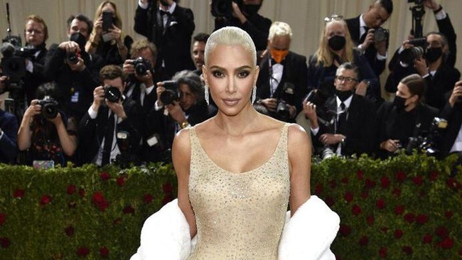 kim-kardashian-met-gala-2022_169