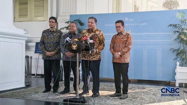 kiri-kanan-menteri-keuangan-purbaya-yudhi-sadewa-gubernur-bank-indonesia-perry-warjiyo-menko-perekonomian-airlangga-hartarto-d-1779357463942_169