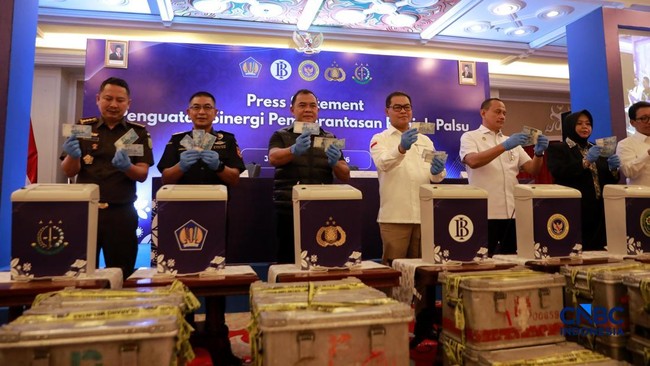 konferensi-pers-pemusnahan-rupiah-palsu-hasil-klarifikasi-bank-indonesia-di-gedung-kebun-sirih-lt-6-kompleks-kantor-pusat-bi-j-1778644975255_169