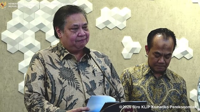 menko-perekonomian-airlangga-hartarto-dalam-konferensi-pers-pertumbuhan-pdb-tw-1-tahun-2026-tangkapan-layar-youtube-1777969815527_169