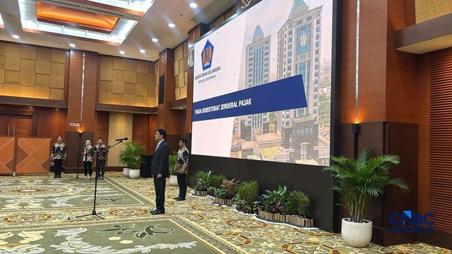 menteri-keuangan-menkeu-purbaya-yudhi-sadewa-melantik-enam-pejabat-baru-ditjen-pajak-di-gedung-djuanda-i-kantor-pusat-kementer-1778556389224_169