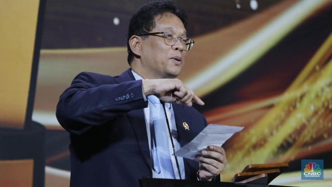 menteri-keuangan-ri-purbaya-yudhi-sadewa-meraih-penganugerahan-special-awards-kategori-game-changer-of-the-year-dalam-acara-cn-1765467936555_169