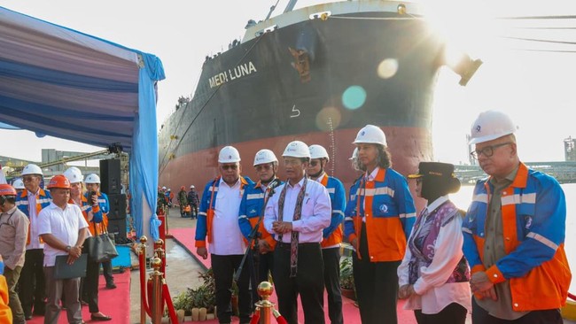 menteri-pertanian-andi-amran-sulaiman-melepas-ekspor-47250-ton-pupuk-urea-produksi-pt-pupuk-indonesia-melalui-pt-pupuk-kaliman-1778760338343_169