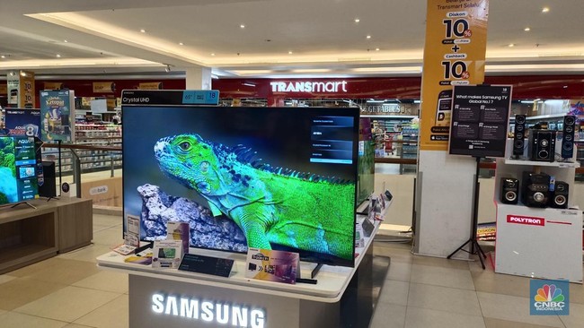 penjualan-tv-led-di-transmart-cnbc-indonesiamartyasari-rizky-2_169