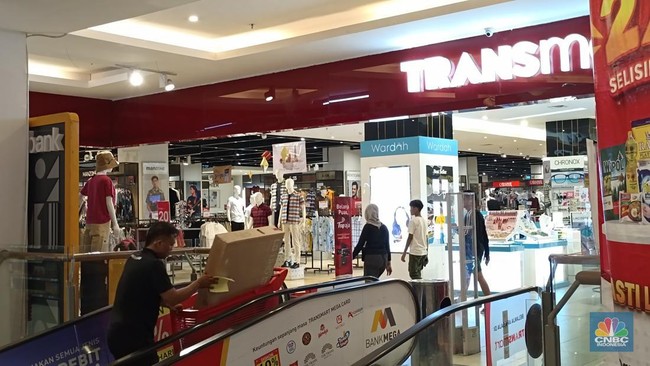 penjualan-tv-led-di-transmart-cnbc-indonesiamartyasari-rizky-4_169