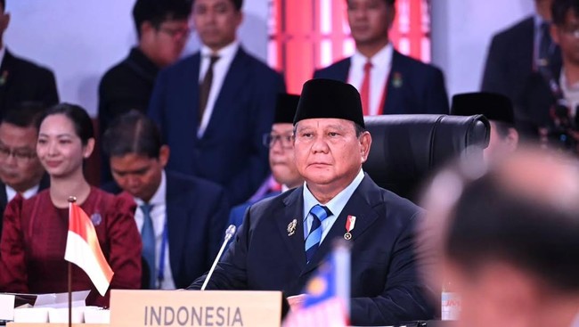 presiden-prabowo-subianto-mendorong-negara-negara-asean-mempercepat-diversifikasi-energi-di-tengah-meningkatnya-ketidakpastian-1778229158669_169-1