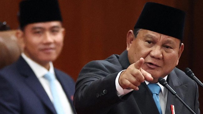 presiden-prabowo-subianto-menyampaikan-pidato-saat-menghadiri-rapat-paripurna-dpr-ri-ke-19-terkait-kem-dan-ppkf-rapbn-2027-di-1779259377252_169