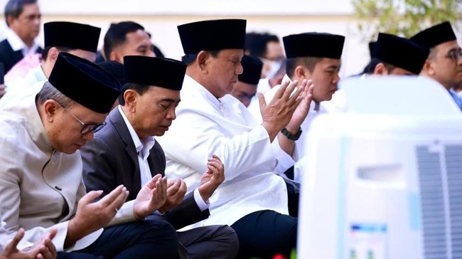 presiden-prabowo-subianto-salat-iduladha-1447-h-di-wisma-kedutaan-besar-republik-indonesia-kbri-paris-prancis-rabu-2752026-dok-1779874768262_169