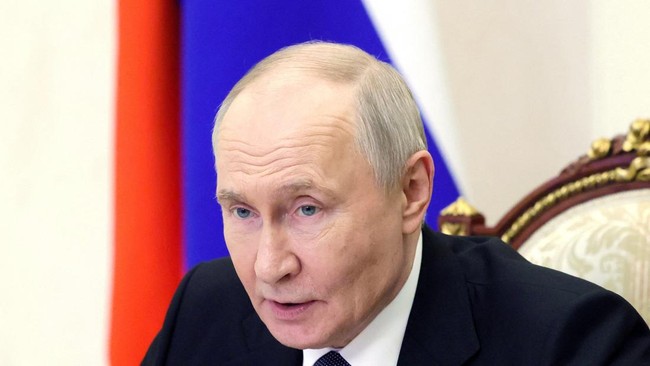 presiden-rusia-vladimir-putin-memimpin-pertemuan-dengan-anggota-tetap-dewan-keamanan-melalui-tautan-video-di-moskow-rusia-18-m-1779273909575_169