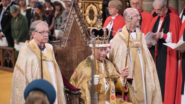 prosesi-penobatan-raja-charles-iii-di-westmisnter-abbey-london-inggris-sabtu-652023-reuters-2_169