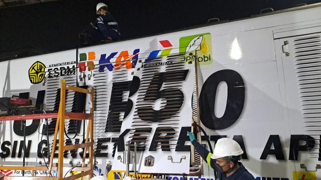uji-coba-penggunaan-b50-di-lokomotif-kereta-api-1776921318375_169