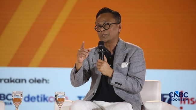 coo-danantara-dony-oskaria-menyampaikan-pemaparan-dalam-jogja-financial-festival-2026-di-jogja-expo-center-jec-yogyakarta-diy-1779525254361_169