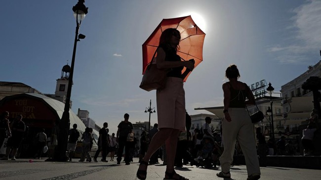 europe-weatherspain-heat-1779933842064_169
