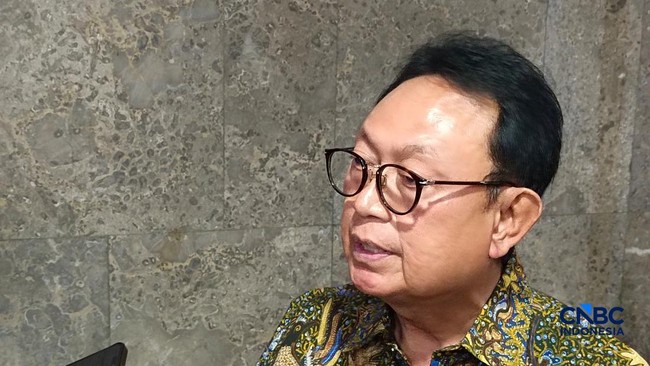 ketua-umum-gabungan-pengusaha-kelapa-sawit-indonesia-gapki-eddy-martono-saat-ditemui-di-kantor-kementerian-pertanian-kementan-1779782908031_169