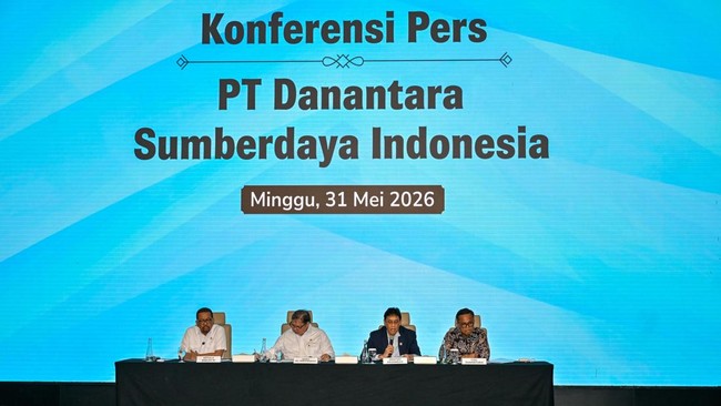 konferensi-pers-kesiapan-operasional-pt-danantara-sumberdaya-indonesia-di-wisma-danantara-jakarta-minggu-3152026-cnbc-indonesi-1780221154956_169