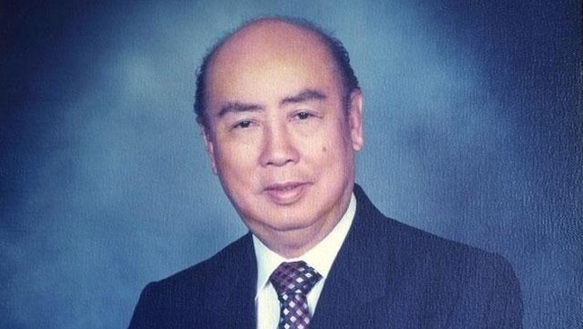 liem-sioe-liong-atau-dikenal-dengan-nama-indonesia-sudono-salim-adalah-seorang-pengusaha-indonesia_169