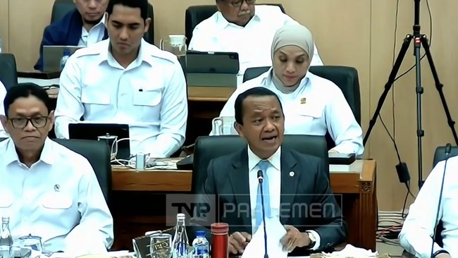 menteri-esdm-bahlil-lahadalia-dalam-raker-bersama-komisi-xii-dpr-ri-tangkapan-layar-youtube-1781517149638_169
