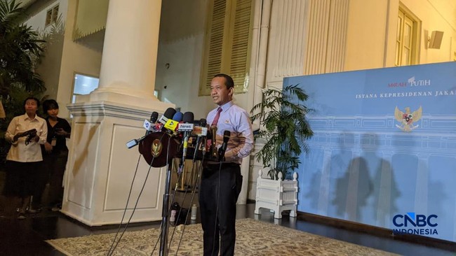 menteri-esdm-bahlil-lahadalia-menyampaikan-keterangan-di-istana-kepresidenan-jakarta-kamis-1162026-cnbc-indonesiaemir-yanwardh-1781184676146_169