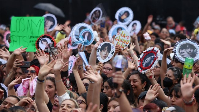 music-btsmexico-sheinbaum-1778119916875_169