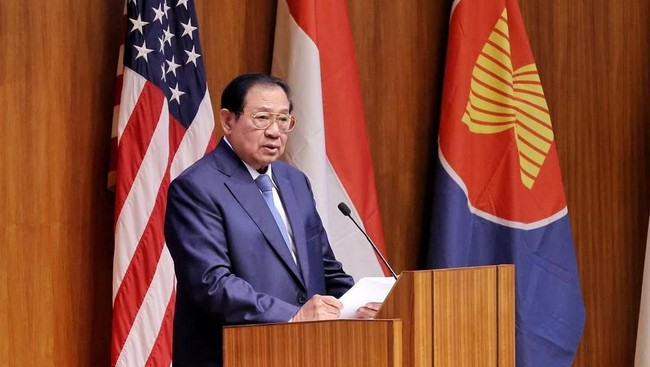 presiden-ke-6-ri-susilo-bambang-yudhoyono-sby-menyampaikan-paparan-dalam-acara-southeast-asia-summit-on-prosperity-and-sustain-1747788225463_169