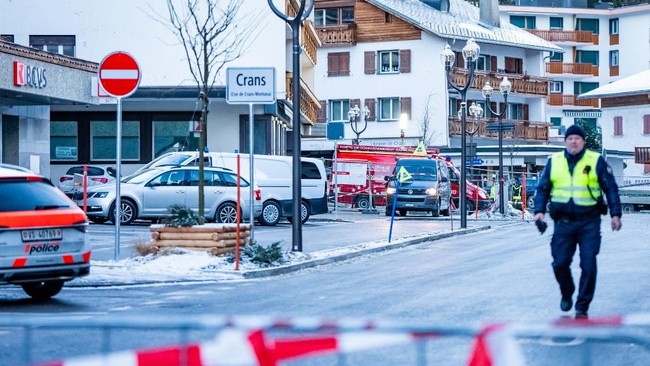 sebuah-ledakan-dilaporkan-terjadi-pada-malam-tahun-baru-di-sebuah-bar-di-sebuah-resor-di-crans-montana-swiss-ledakan-tersebut-1767257813482_169