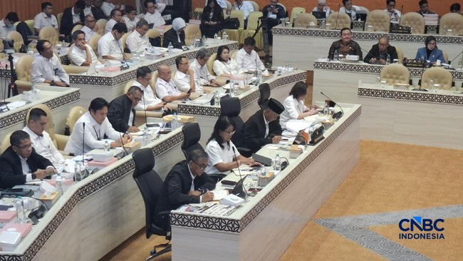 suasana-raker-bersama-komisi-v-dpr-ri-di-jakarta-selasa-262026-1780392864031_169