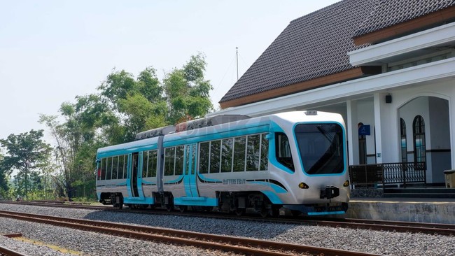 trem-otonom-bertenaga-baterai-hasil-kolaborasi-pt-inka-persero-dan-institut-teknologi-bandung_169