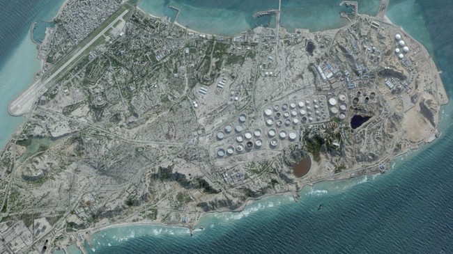 fasilitas-minyak-di-pulau-kharg-iran-1784177546293_169