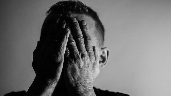 ilustrasi-gangguan-jiwa-stress-1_169
