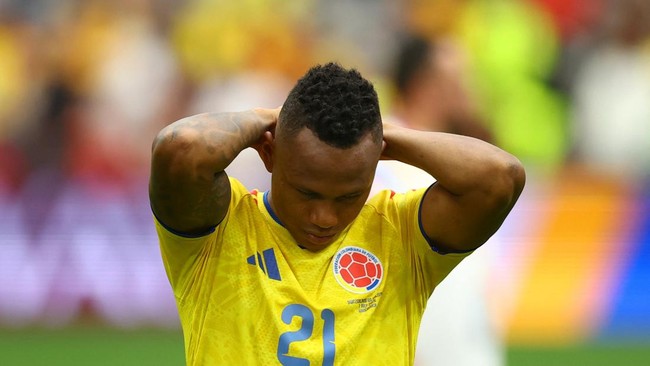 jaminton-campaz-tampak-kecewa-setelah-kolombia-tersingkir-dari-piala-dunia-fifa-2026-usai-pertandingan-babak-16-besar-melawan-1783851847190_169